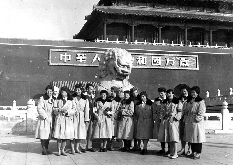 Výprava žen ČSR na historickém zájezdu do Číny a Severní Koreje v roce 1959