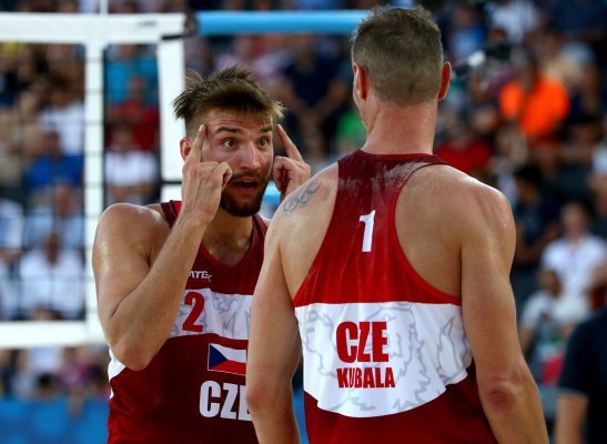 Jan Hadrava s Přemyslem Kubalou při jednom z utkání v ázerbájdžánském Baku