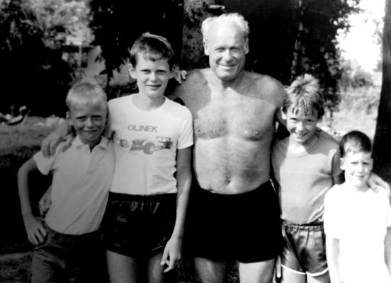 Tomáš Pomr a vnuci