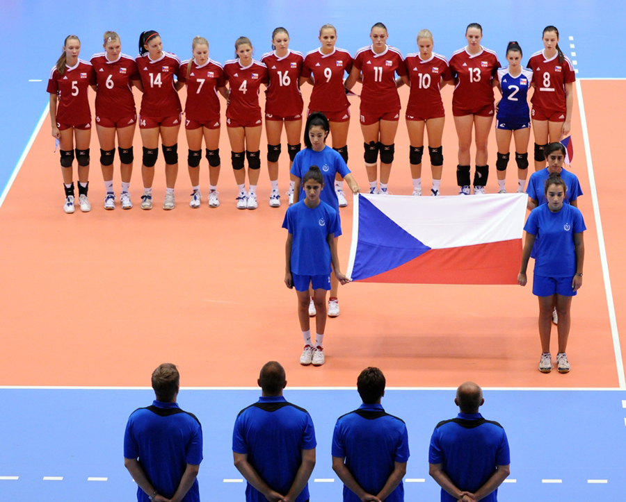 Český tým při nástupu